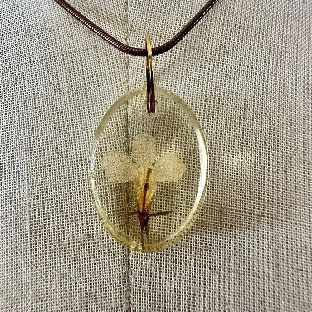 Dried Flower Pendant Necklace